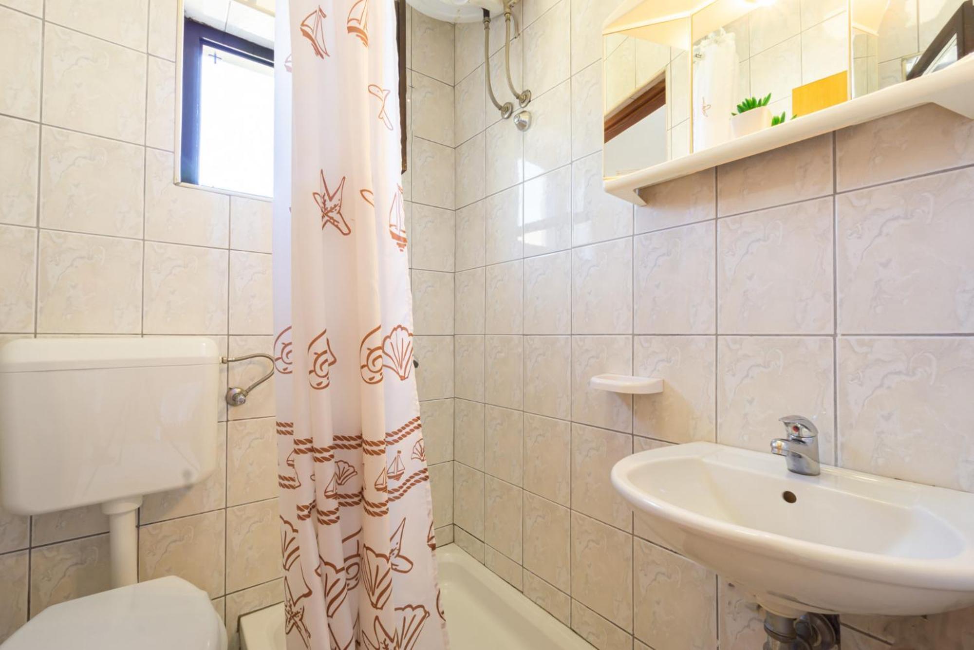 Apartment And Room Bacic Metajna Quarto foto